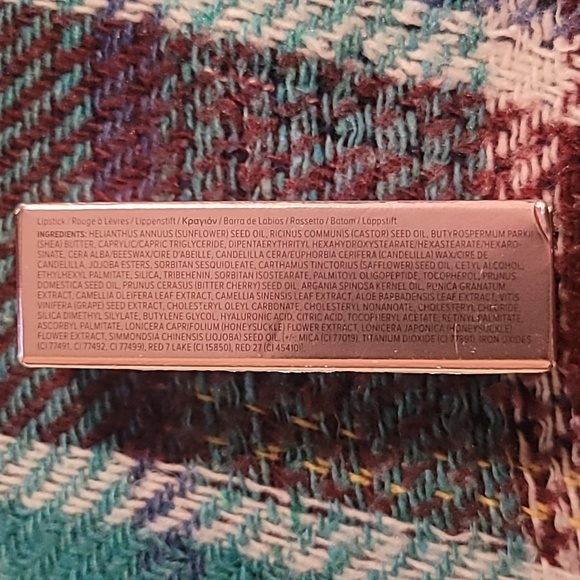 Vitality Lip Flush Stain™ 4-in-1 Hydrating Lipstick - Picture 4 of 10